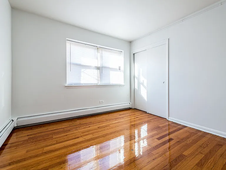 7101 S Artesian Ave — Photo 5