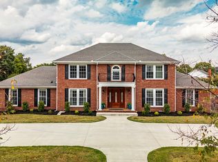 700 Cumberland Hills Dr, Hendersonville, TN 37075