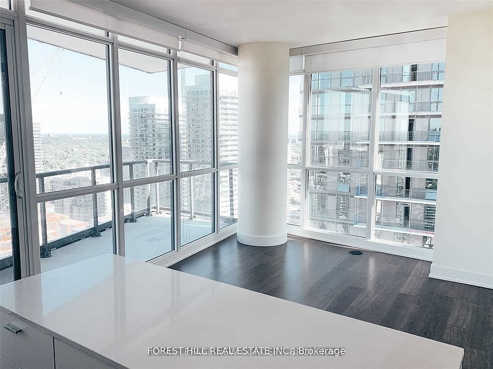 1st image of 30 Roehampton Ave #3010