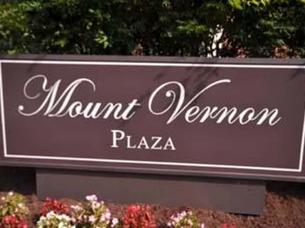 Mount Vernon Plaza