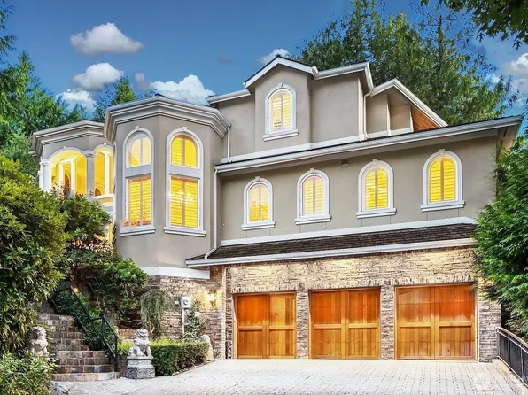 5325 145th Place SE, Bellevue, WA 98006
