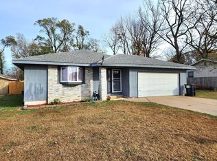 3215 W Calhoun Street, Springfield, MO 65802