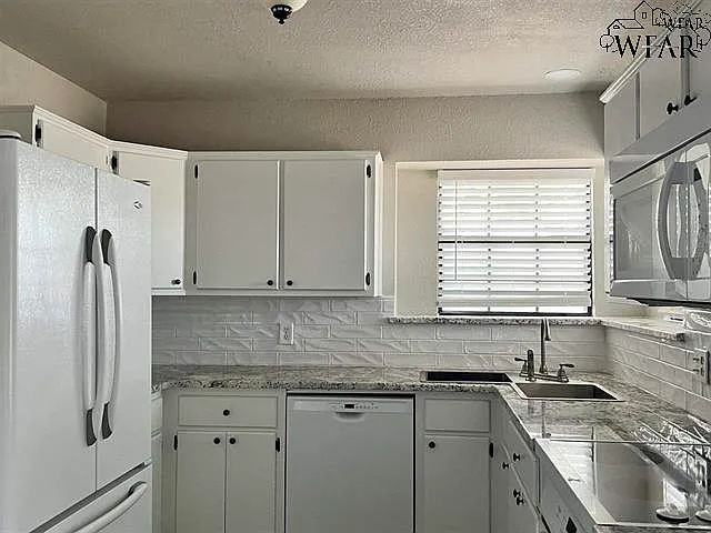 4 White Rock Ct — Photo 7