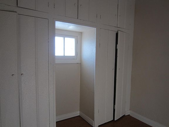Bedroom Closets (1)