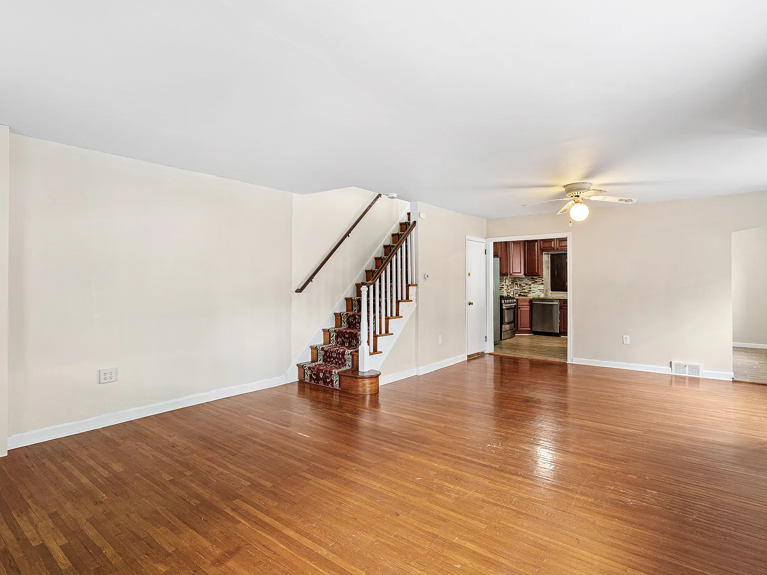 3 bed, 1559 sqft, $2,650 — Photo 4