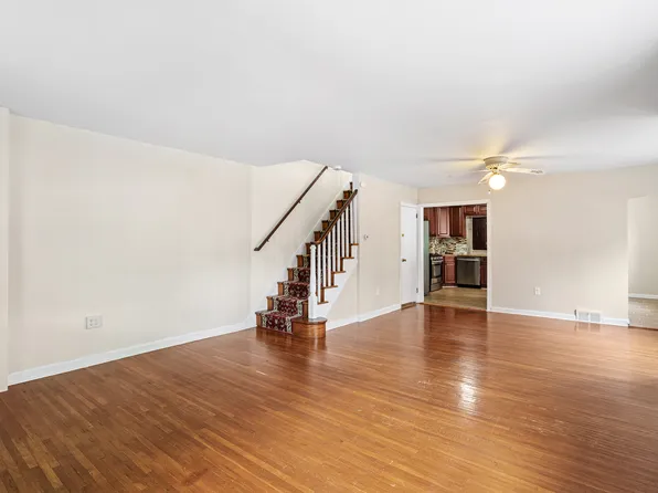 220 Williams Rd, Bryn Mawr, PA 19010