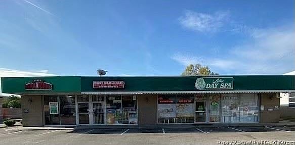 2nd image of 2907 Raeford Rd