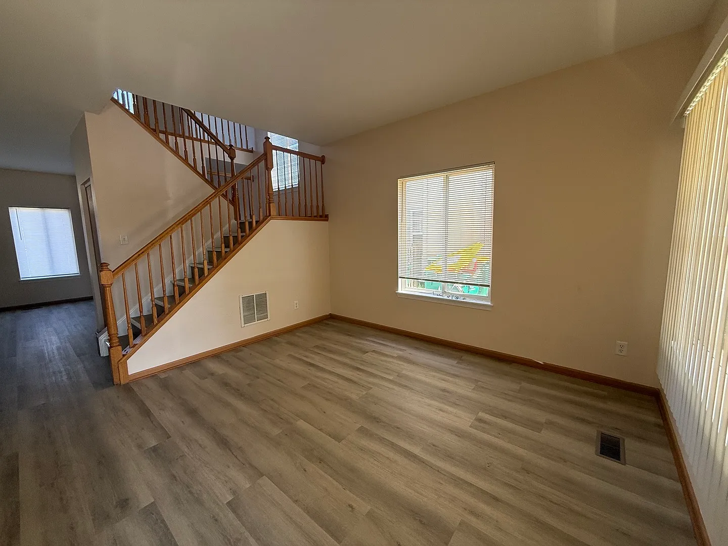 2 bed, 2.5 bath, 1398 sqft, $2,150 — Photo 3