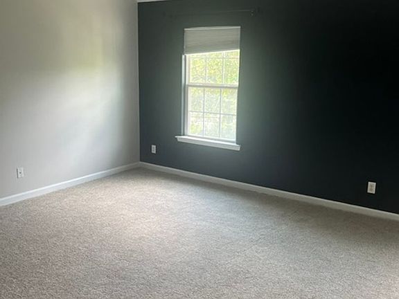3rd image of 107 Ventura Pl