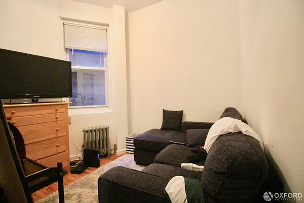 Rented by Oxford Property Group | media 33