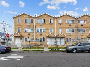 1405 Chandler St, Far Rockaway, NY 11691