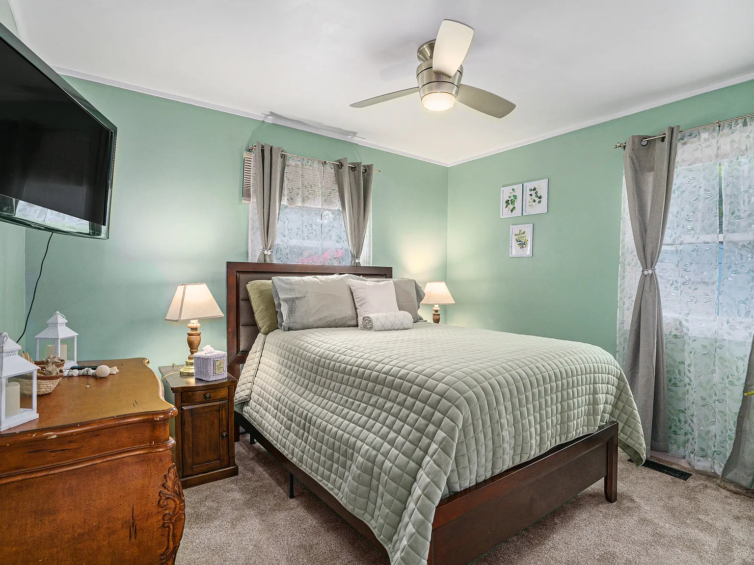 3 bed, $3,000 — Photo 4