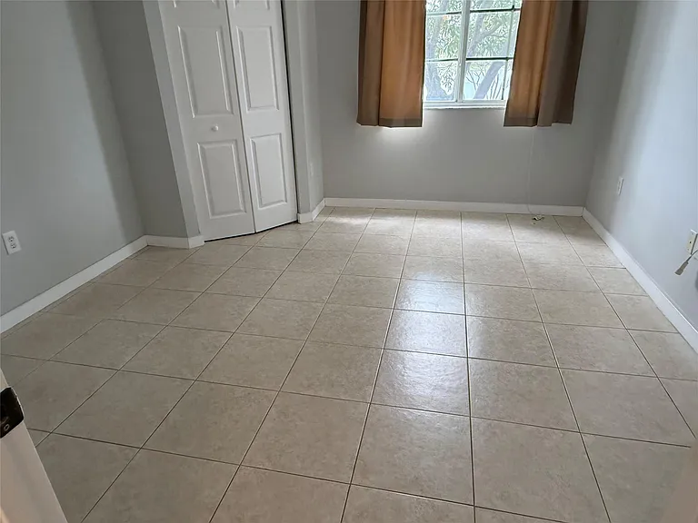 11165 SW 6th St #204 — Photo 37