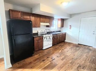 59-58 E Runyon St #3, Newark, NJ 07114