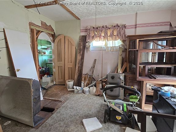 3rd image of 1122 Smithfield St