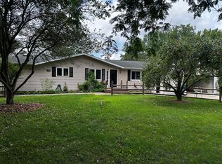 N9293 Oakwood Ln, Neshkoro, WI 54960