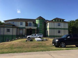 2415 Amber Leaf Ct, Cedar Hill, TX 75104