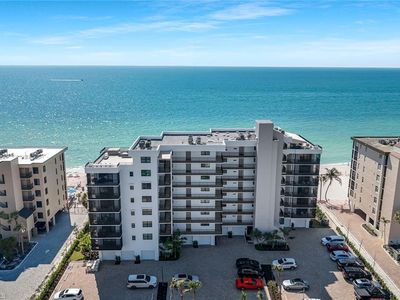 9375 Gulf Shore Dr APT 202, Naples, FL, 34108