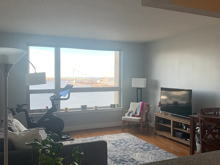 717 S Christopher Columbus Blvd #1612 — Photo 3