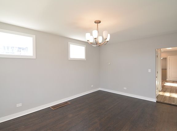 4th image of 2446 S 56th Ct