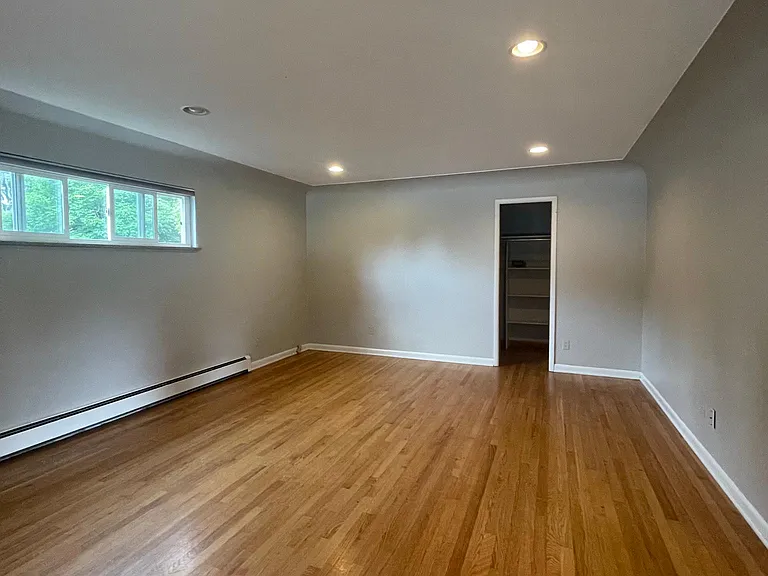 2200 S Ogden St — Photo 2
