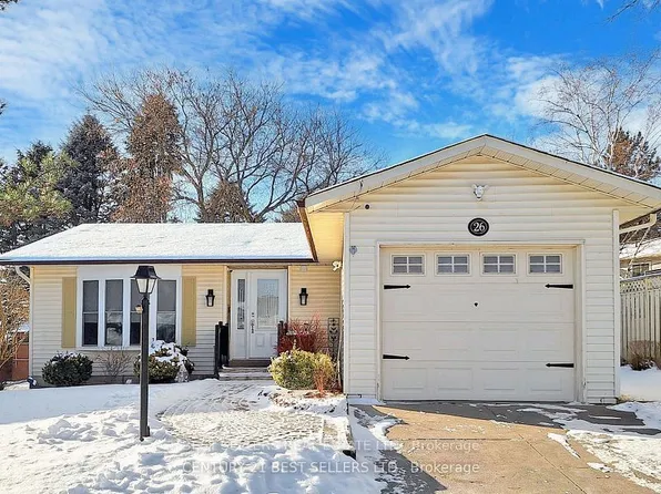 26 Tecumseth Pines Dr, New Tecumseth, ON L0G 1W0