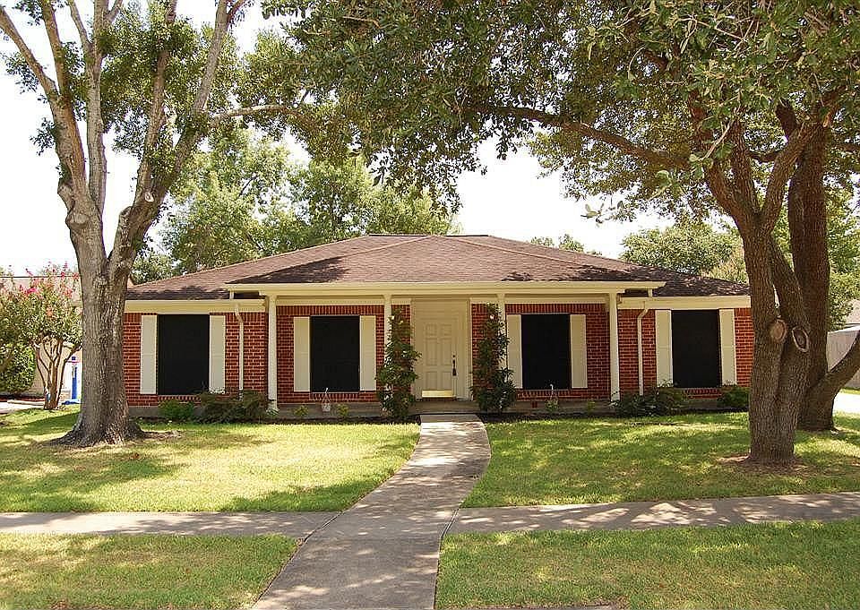 1st image of 3606 Plum Hollow Dr