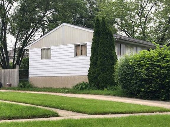 3rd image of 2436 Kennedy Dr