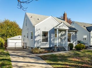 1042 Champaign Rd, Lincoln Park, MI 48146