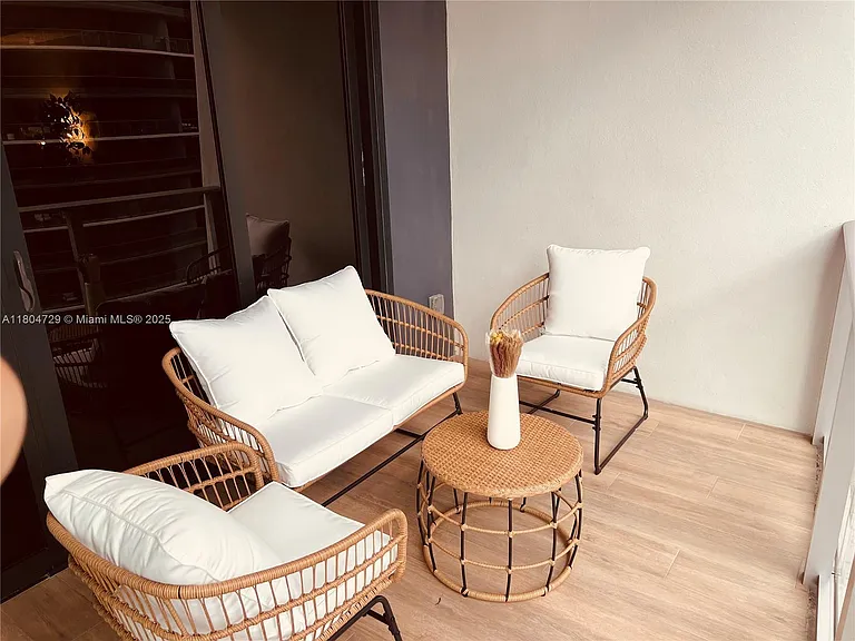 1010 Brickell Ave #2710 — Photo 20
