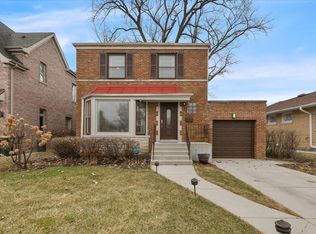 7350 N Tripp Ave, Lincolnwood, IL 60712