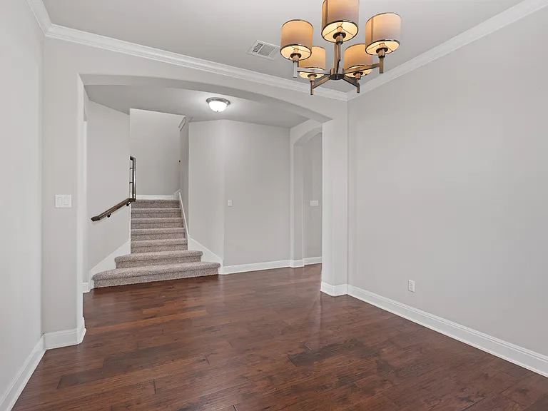 15601 Cabrillo Way — Photo 3