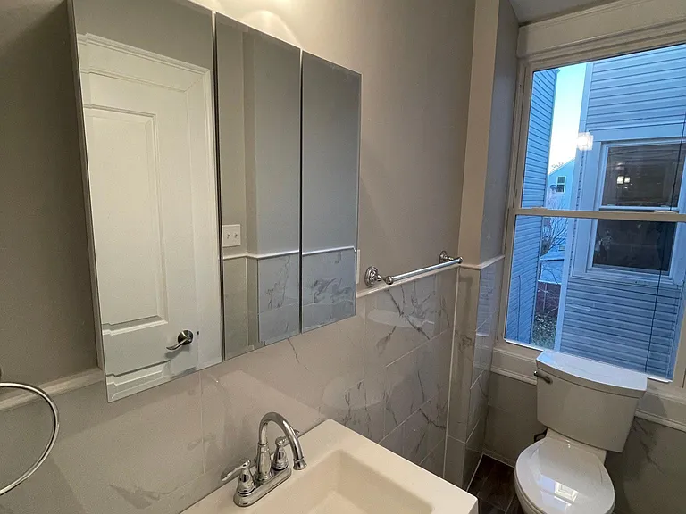 18 Poplar St #2L — Photo 4
