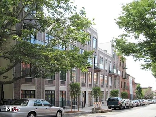 Rented by MNS | media 7