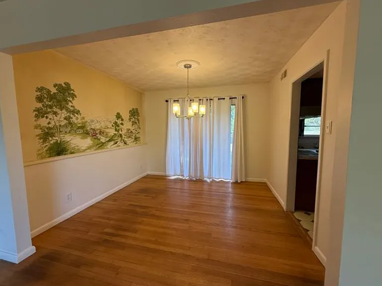 2834 Ava Ln — Photo 4