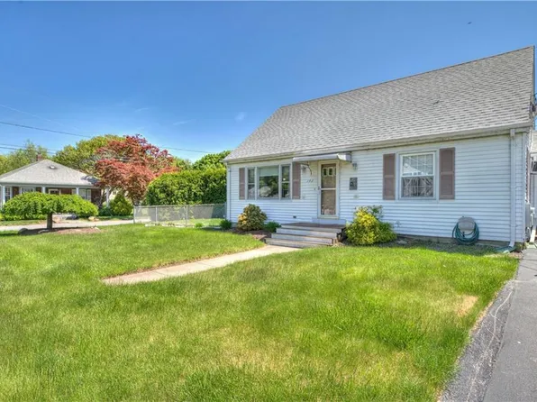 143 Holland St, Cranston, RI 02920