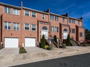 6 Greengable Garth, Baltimore, MD 21236