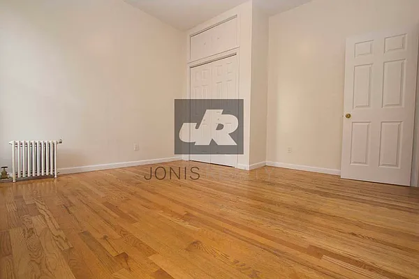 Rented by Jonis Realty | media 20