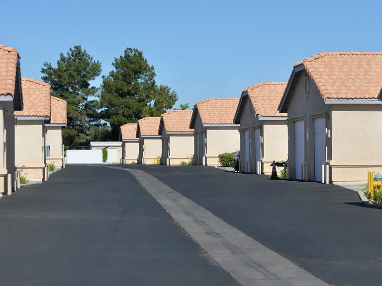 Desert Villas Apartment Homes — Photo 10