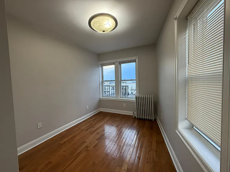 863 Pavonia Ave #11E — Photo 7