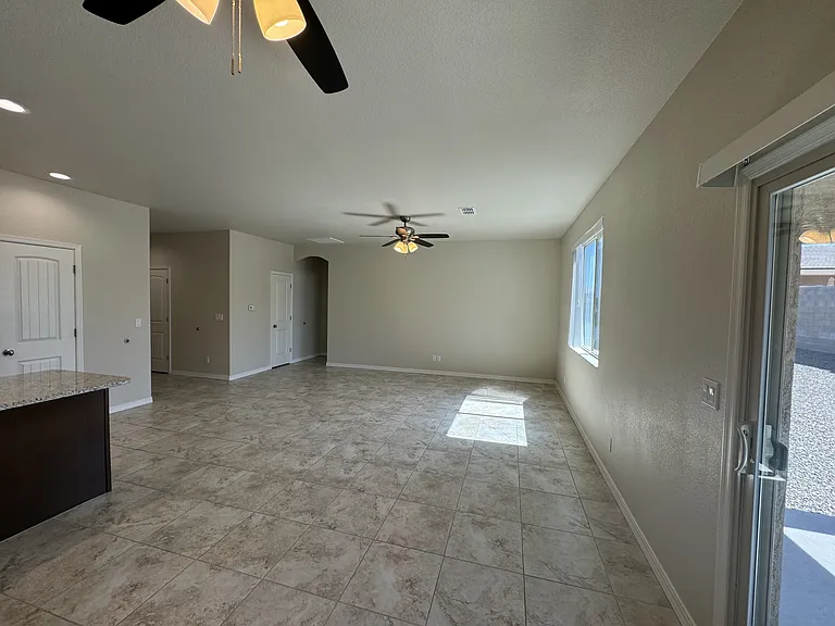 3614 Oak Cliffs Ave — Photo 5