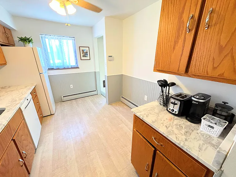 7716 Kenilworth Ave — Photo 14