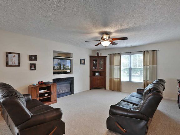 5th image of 8687 Pennycress Ln