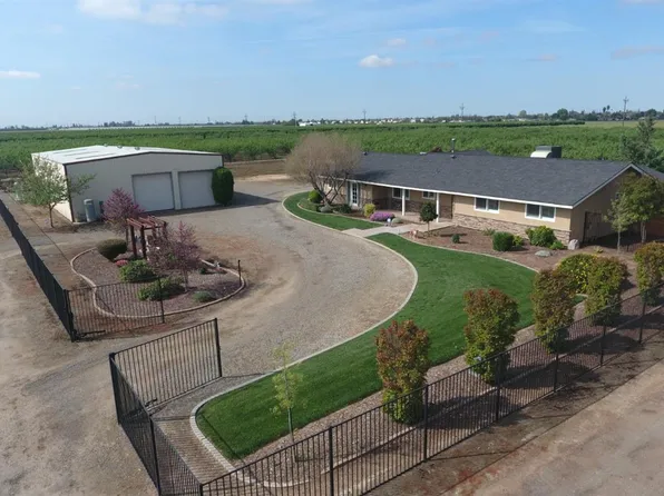 9299 Avenue 416, Dinuba, CA 93618