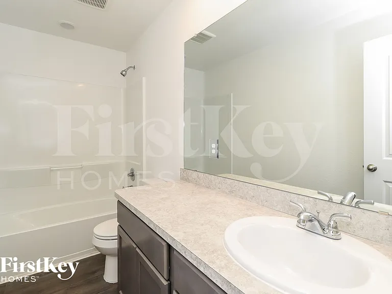 25621 Roy Rogers Rd — Photo 14