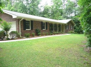 675 Ponderosa Ct, Fayetteville, GA