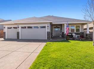 1000 Pumpkin Rdg, Eagle Point, OR 97524