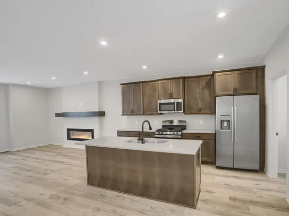 1531 Timberwood Ln, West Saint Paul, MN 55118