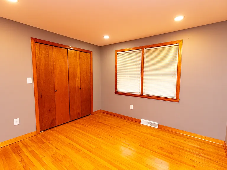 45 Renshaw Rd — Photo 22