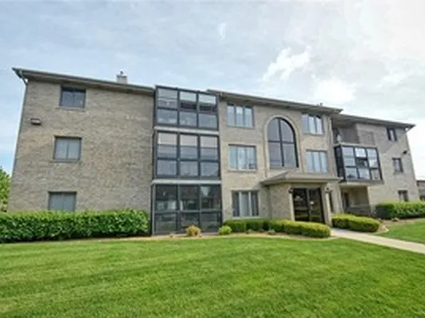 5018 Midlothian Tpke APT 1006, Crestwood, IL 60418